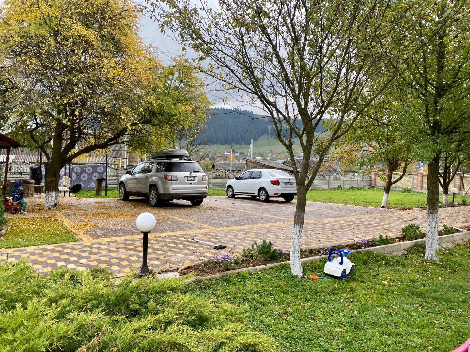 Penzion Rodynnyi Zatyshok Verchovyna Exteriér fotografie